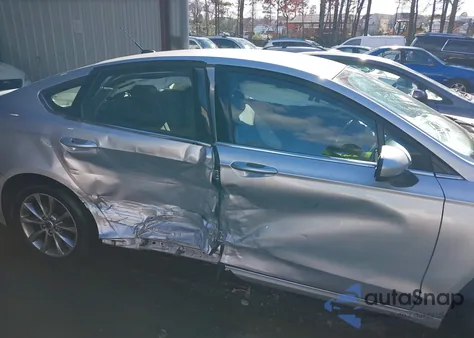 2017 Ford Fusion Se z USA, uszkodzony, nr VIN 3FA6P0HD2HR245106